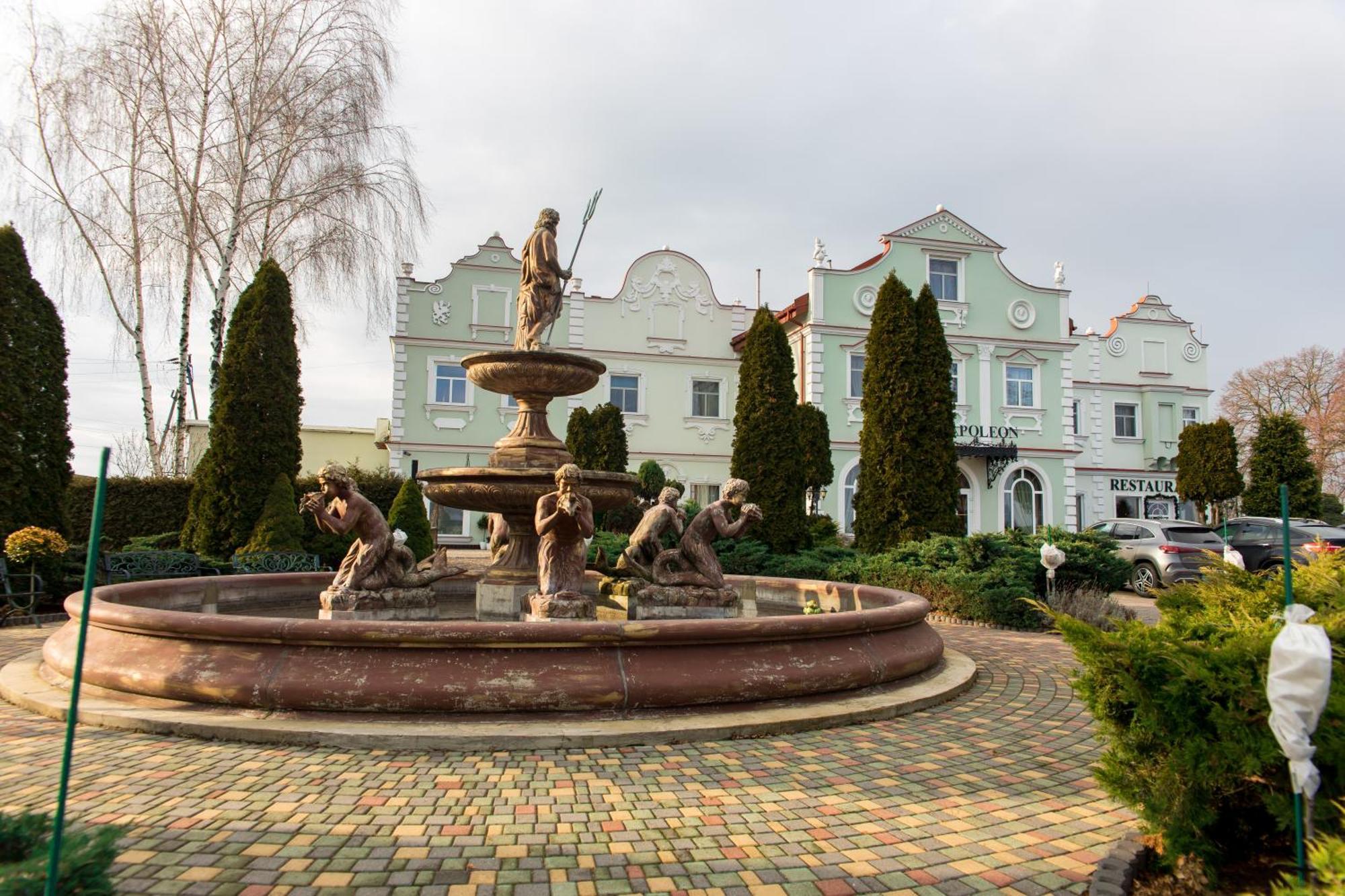 Hotel Napoleon Wroblew  Exterior foto