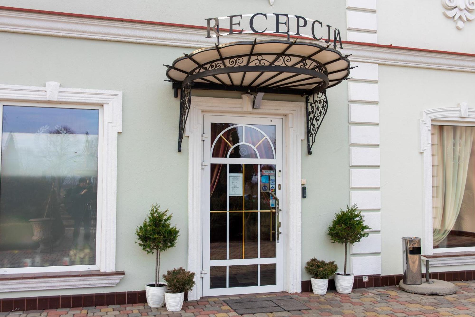 Hotel Napoleon Wroblew  Exterior foto